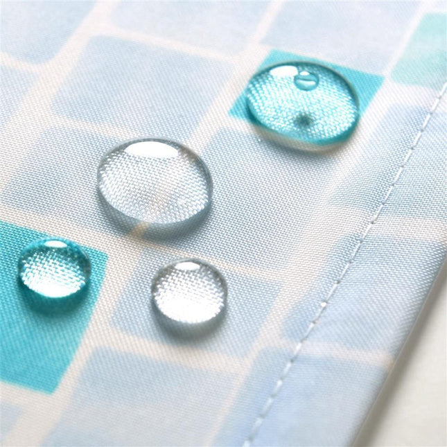 Douchegordijn met blauw mozaïek patroon