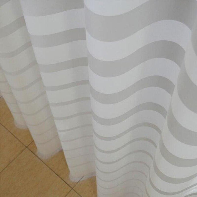 Modern douchegordijn met strepen patroon